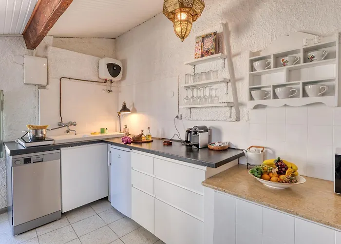 La Casa Della Vikinga - Happy * Σαν Ρέμο